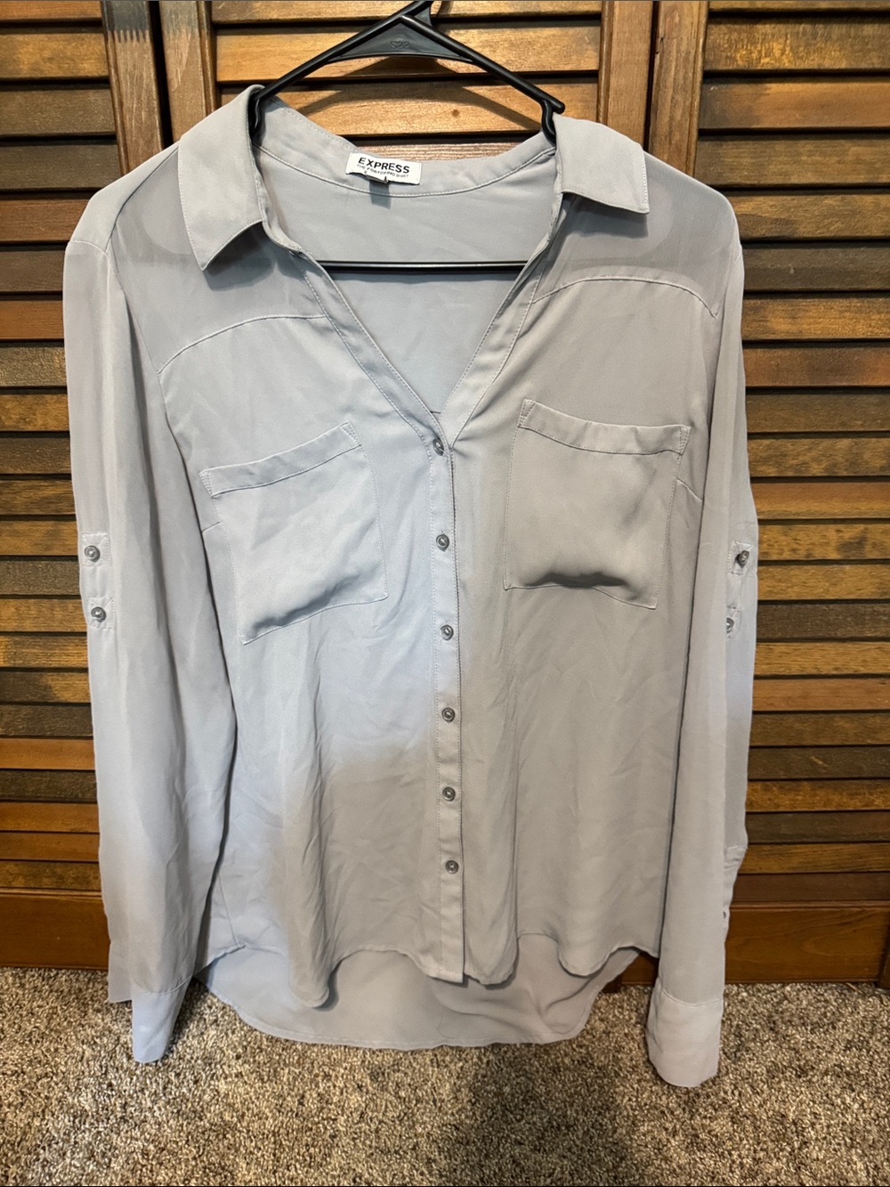 Express Men’s Light Gray Long-Sleeve Button-Down Shirt